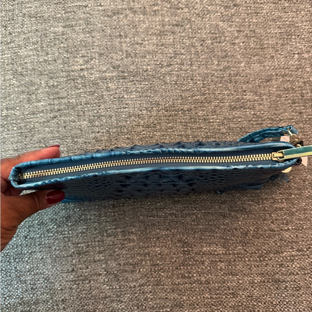 NWT Brahmin Melbourne Embossed Leather Kayla Clutch - Picture 9 of 13
